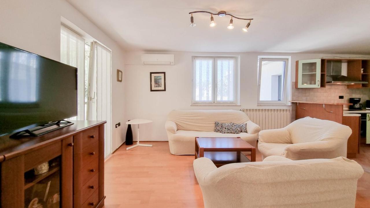 Ena Apartamento Novigrad Istria Exterior foto