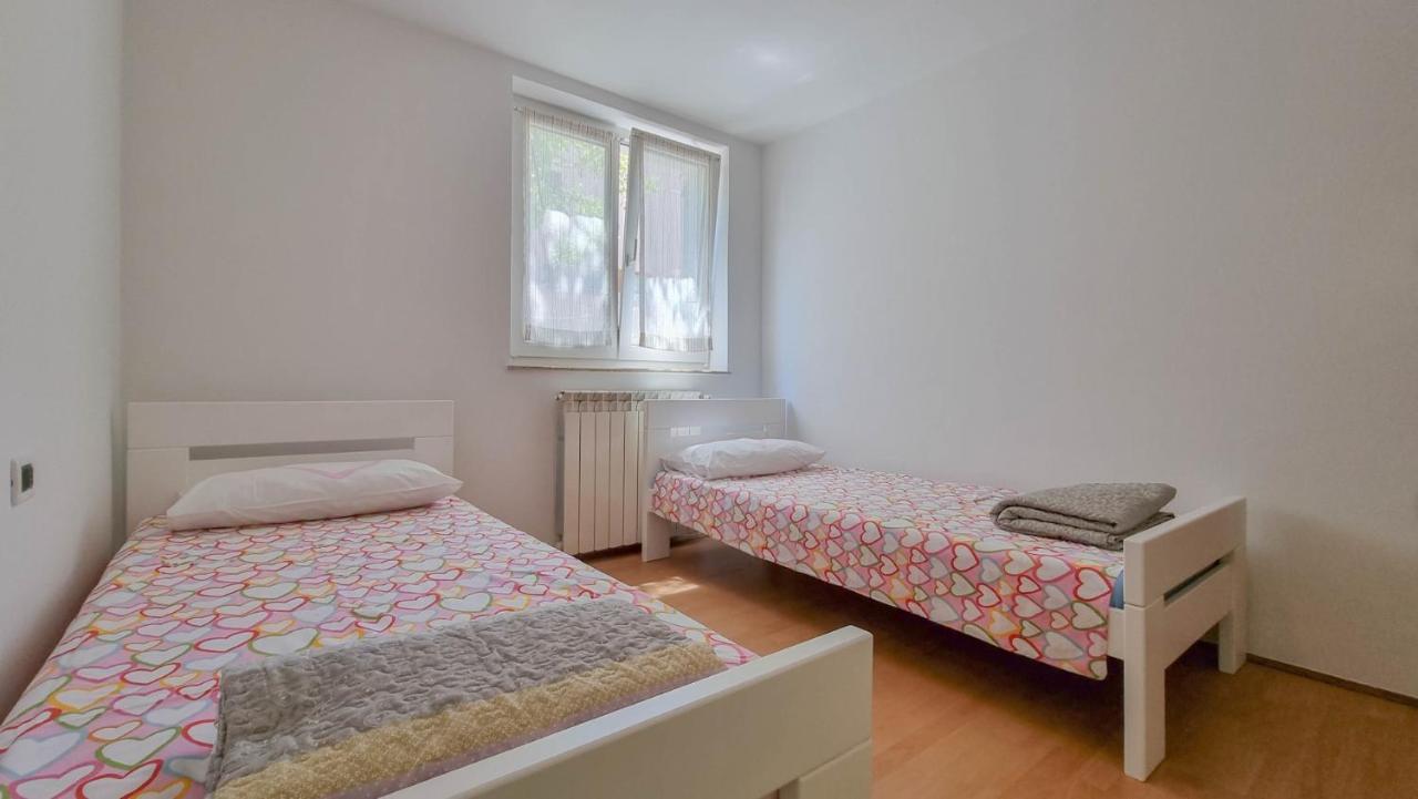 Ena Apartamento Novigrad Istria Exterior foto
