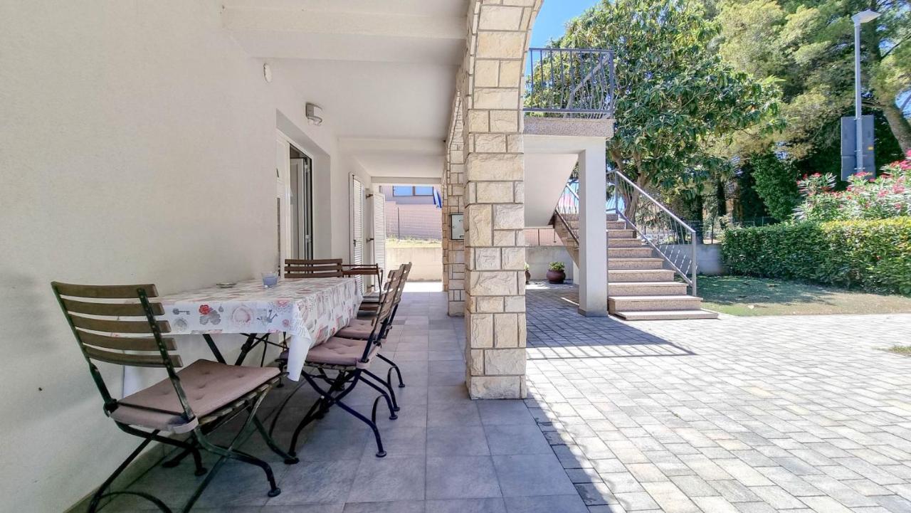 Ena Apartamento Novigrad Istria Exterior foto